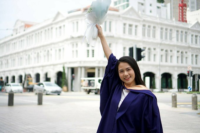 Bỏ 3 năm học ở Ngoại Thương, Cô gái 29 tuổi đỗ 4 trường kinh doanh top đầu thế giới